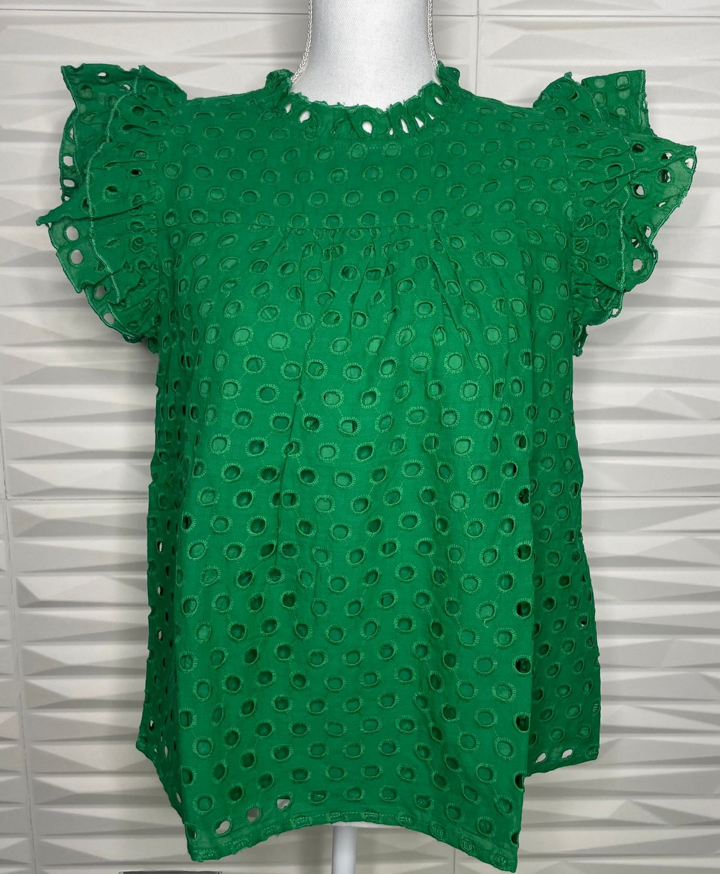 Ruffle sleeve eyelet top green