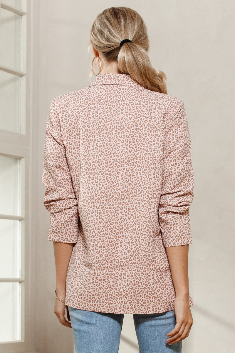 Blazer with gathered collar and sleeves, animal print and soft pink